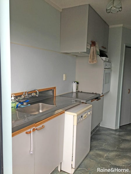 34A Karaka Road, Otumoetai, Tauranga - Carousel 5