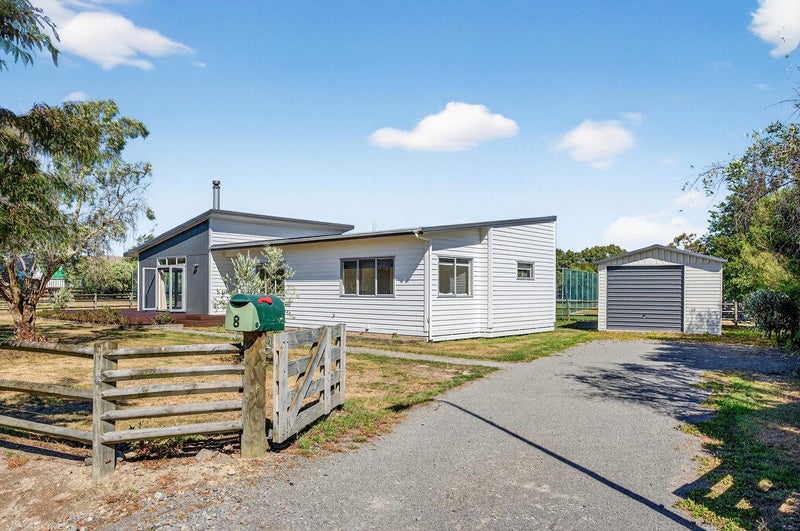 8 Redwood Lane, Martinborough - Carousel 2