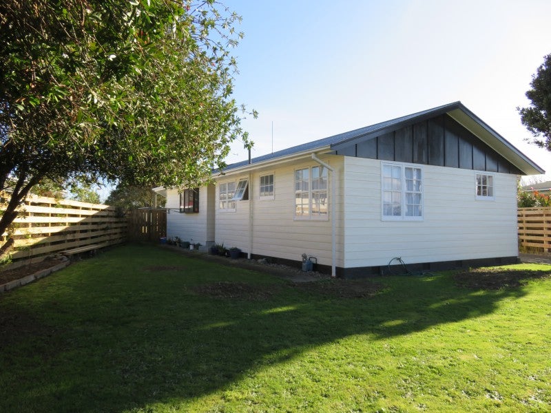 129 Tremaine Avenue, Westbrook, Palmerston North - Carousel 2