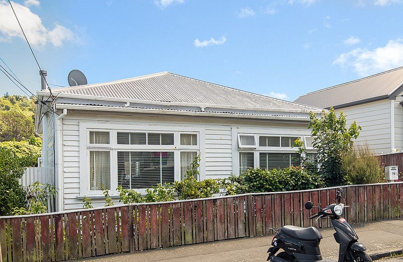 78 Hamilton Road, Hataitai, Wellington - Carousel 1