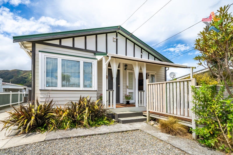 40 Awamutu Grove, Waiwhetu, Lower Hutt - Carousel 2