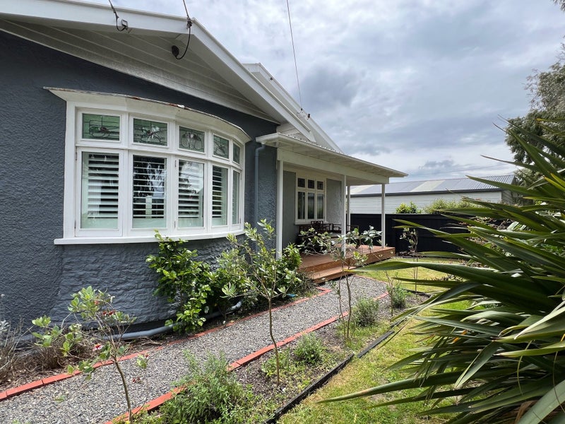 35 Cuba Street, Petone, Lower Hutt - Carousel 1