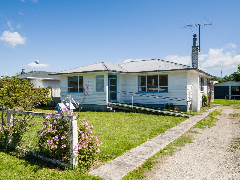 19 Riperata Street, Riverdale, Gisborne - Carousel 1