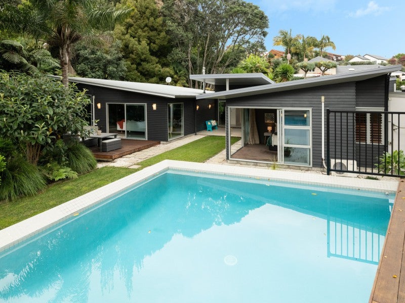 16 Fergusson Way, Judea, Tauranga - Carousel 1