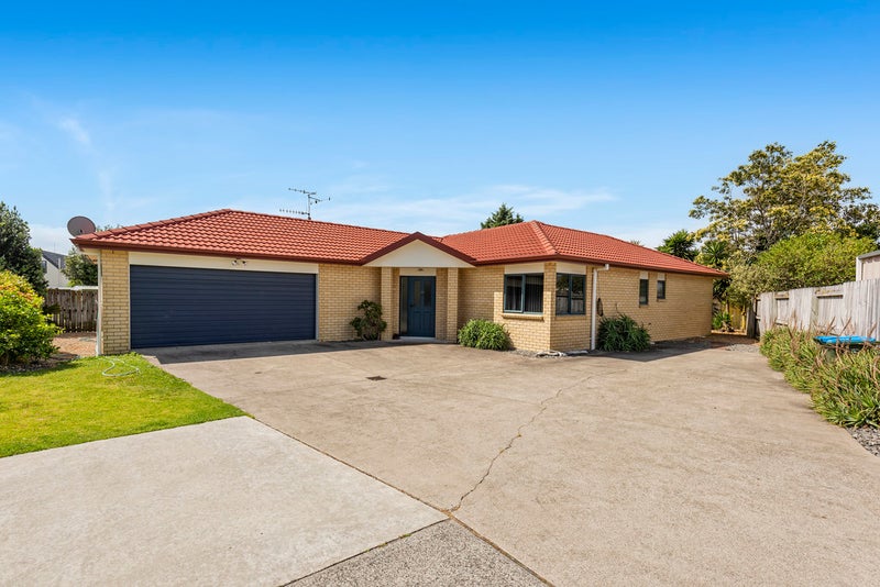 10 Karia Grove, Papamoa Beach, Papamoa - Carousel 1