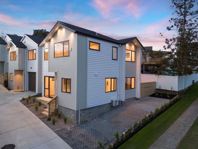 5A Topliss Drive, Northcross, Auckland - Carousel 2