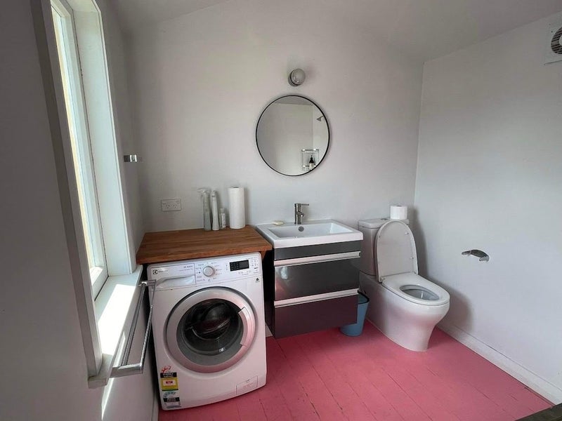 15 Awa Road, Miramar, Wellington - Carousel 7