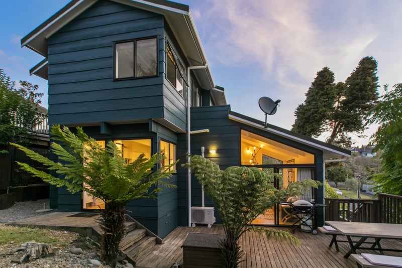 15 Comins Crescent, Mission Bay, Auckland - Carousel 1