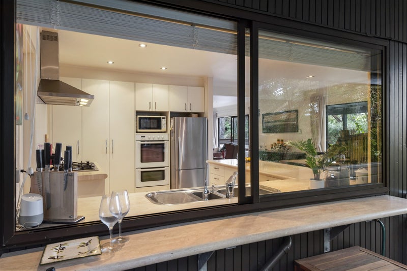 29 Eastcliffe Road, Castor Bay, Auckland - Carousel 24