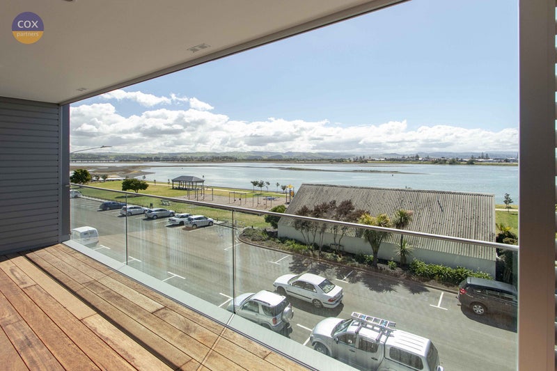 402/7 Humber Street, Pandora, Napier - Carousel 1