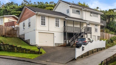 21 Gainsborough Grove, Belmont, Lower Hutt - Carousel 1