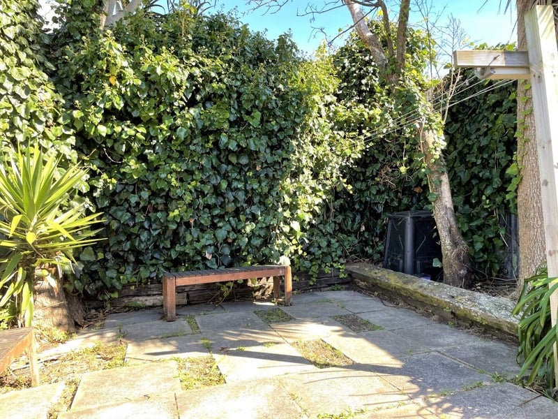 62 Wallace Street, Mount Cook, Wellington - Carousel 13