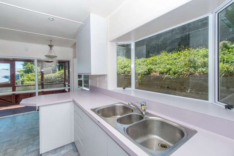 118 Queens Road, Stepneyville, Nelson - Carousel 2