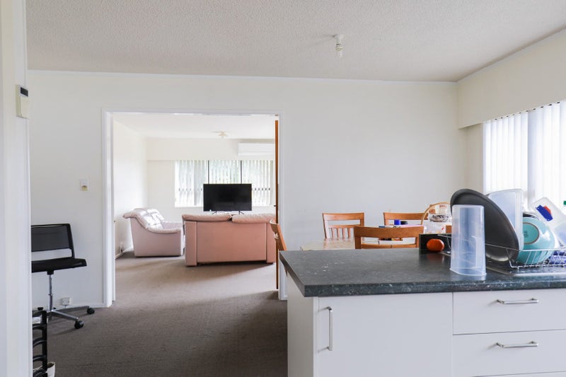 21 Lane Road, Weymouth, Auckland - Carousel 2