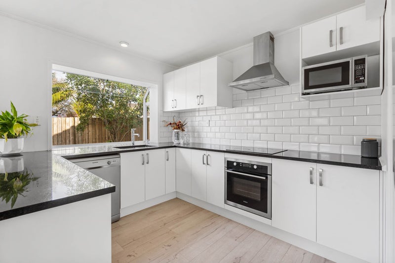 29 Bexley Place, Pahurehure, Papakura - Carousel 2