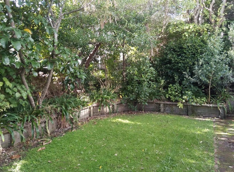 69 Glen Road, Kelburn, Wellington - Carousel 11