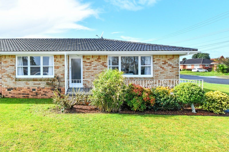 1/1 Sunnyside Crescent, Papatoetoe, Auckland - Carousel 13