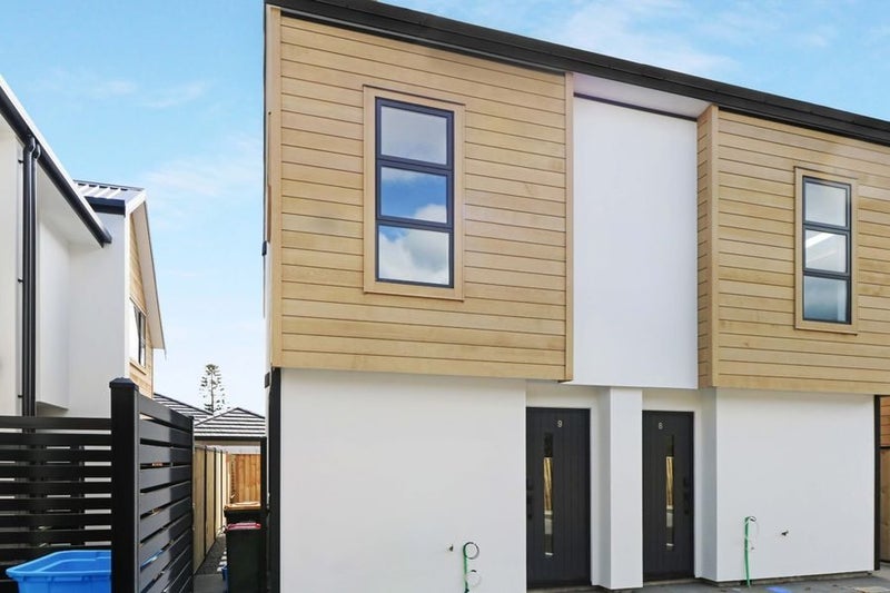 9/489 Riverside Drive, Fairfield, Lower Hutt - Carousel 1