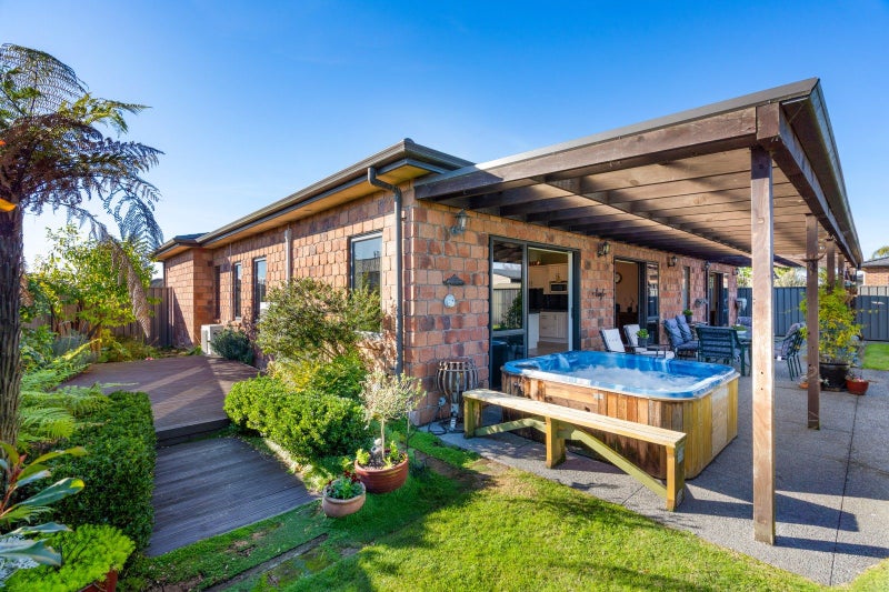 95 Northwood Avenue, Mahora, Hastings - Carousel 1