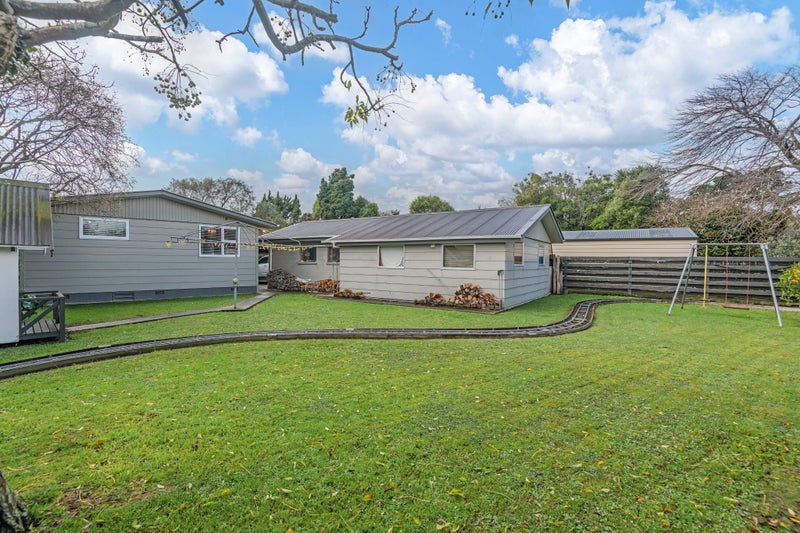 99 Ruamahanga Crescent, Terrace End, Palmerston North - Carousel 22