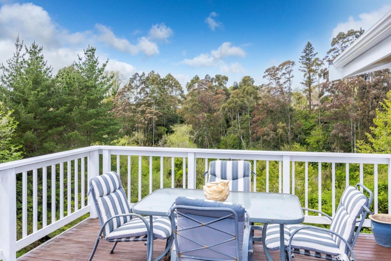 6 Cotebrooke Lane, Hillcrest, Hamilton - Carousel 2