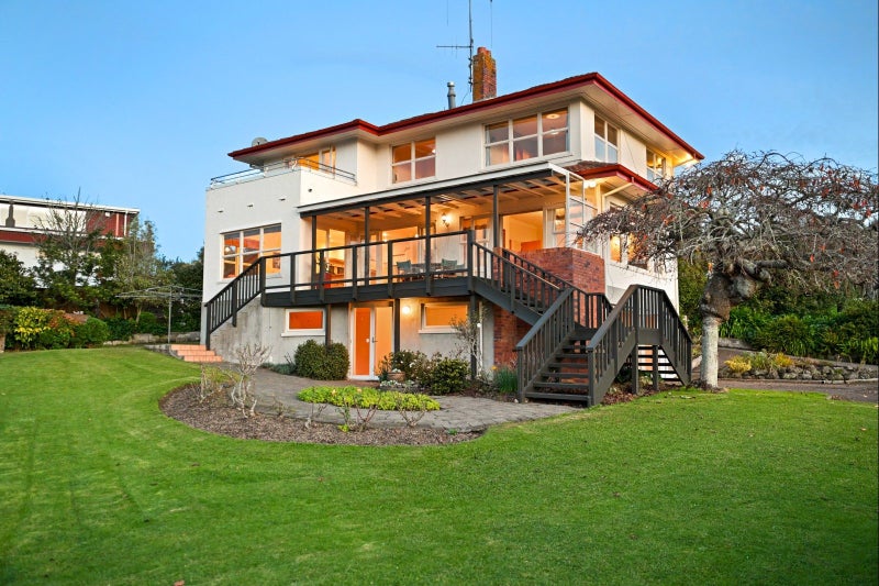 148 Lake Crescent, Hamilton Lake, Hamilton - Carousel 2