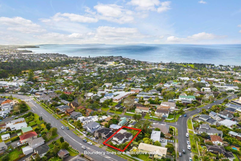 181 East Coast Road, Castor Bay, Auckland - Carousel 2
