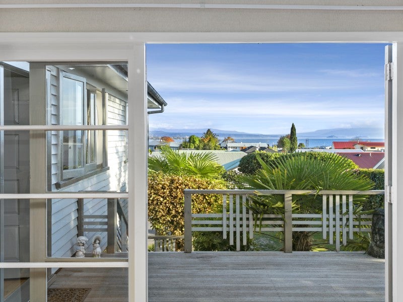 1/138 Te Heuheu Street, Taupo, Taupō - Carousel 2