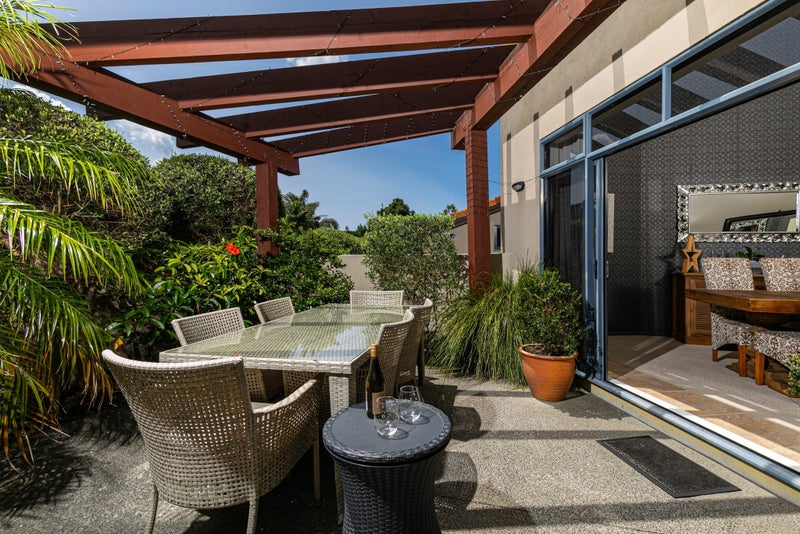 36 Pitoitoi Avenue, Greenhithe, Auckland - Carousel 2