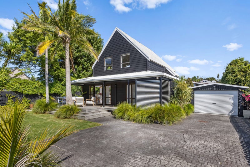 44B Walton Street, Red Beach, Whangaparāoa - Carousel 2