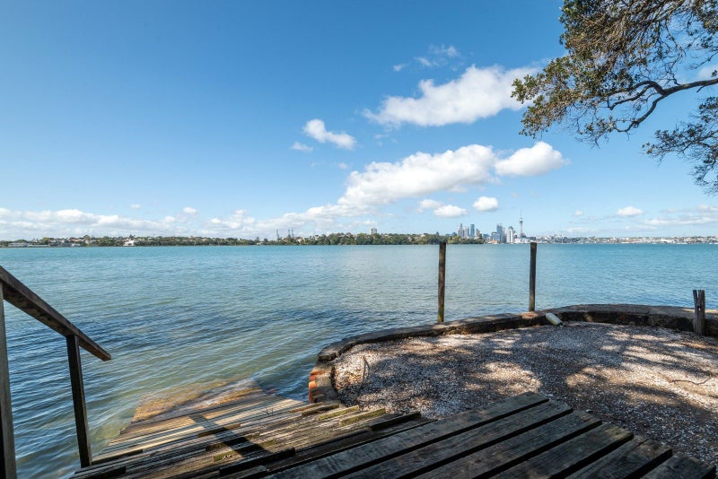 51 Norwood Road, Bayswater, Auckland - Carousel 2