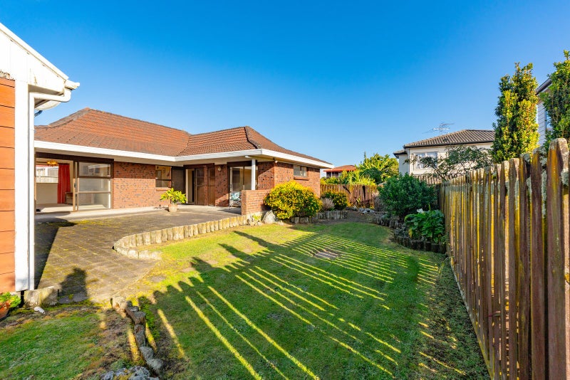 2/58 Birdwood Avenue, Papatoetoe, Auckland - Carousel 2