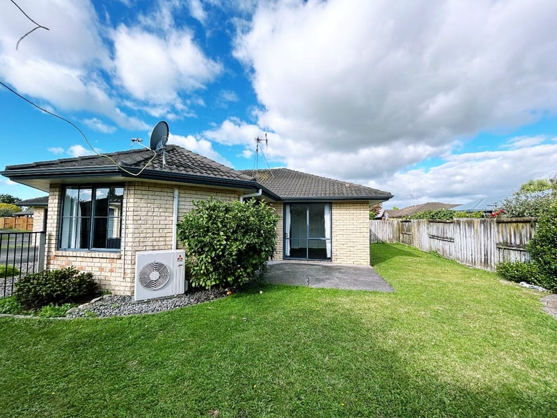 15 Farnham Close, Rototuna North, Hamilton - Carousel 2
