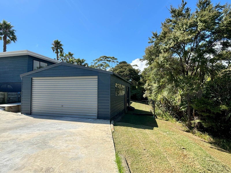 209 Whangaparaoa Road, Red Beach, Whangaparāoa - Carousel 15