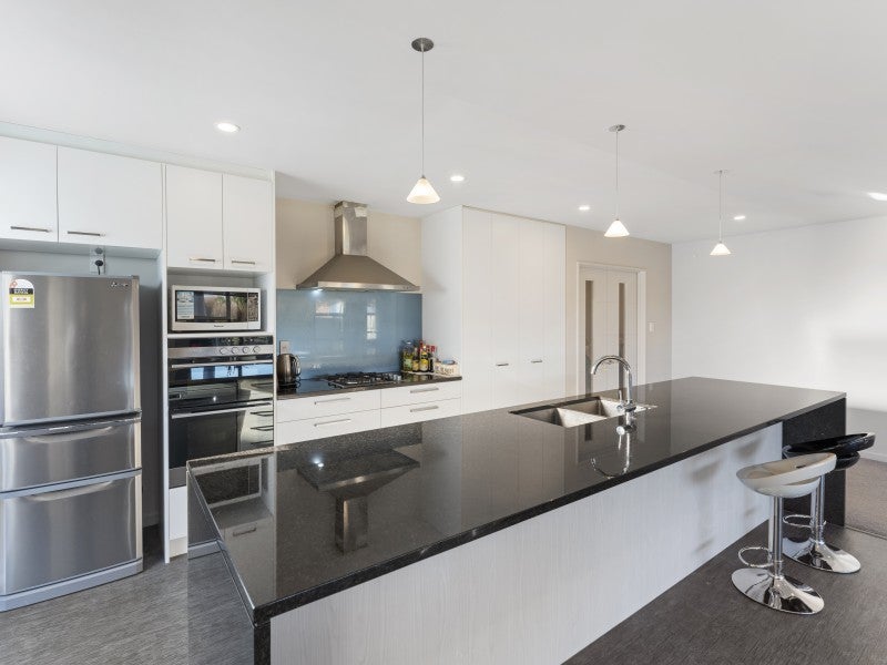 10 Kilkivan Lane, Broomfield, Christchurch - Carousel 2