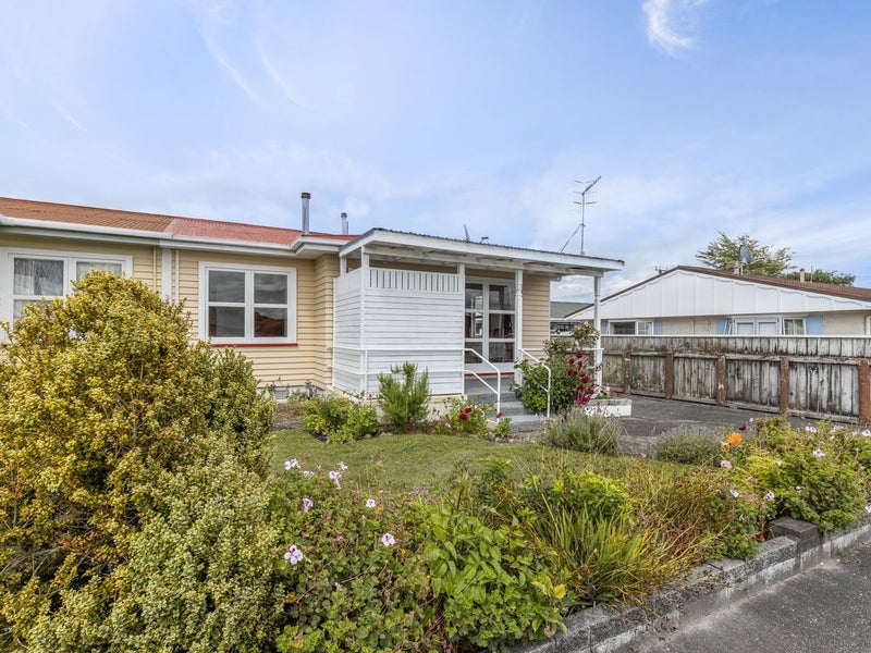 32 Kent Street, Levin, Levin - Carousel 18