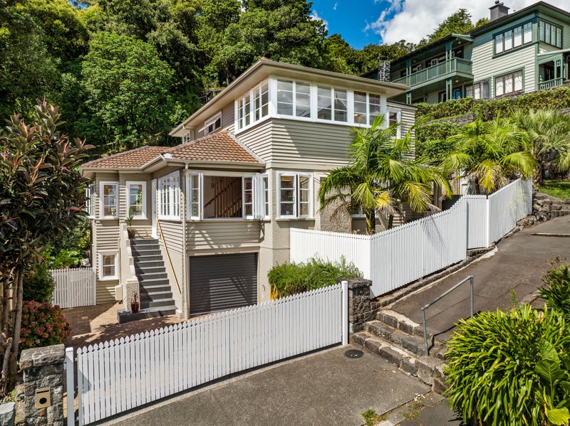 6 Hillside Crescent North, Mount Eden, Auckland - Carousel 1