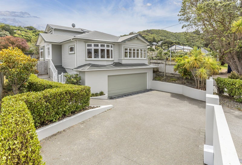 21 Weka Street, Miramar, Wellington - Carousel 1