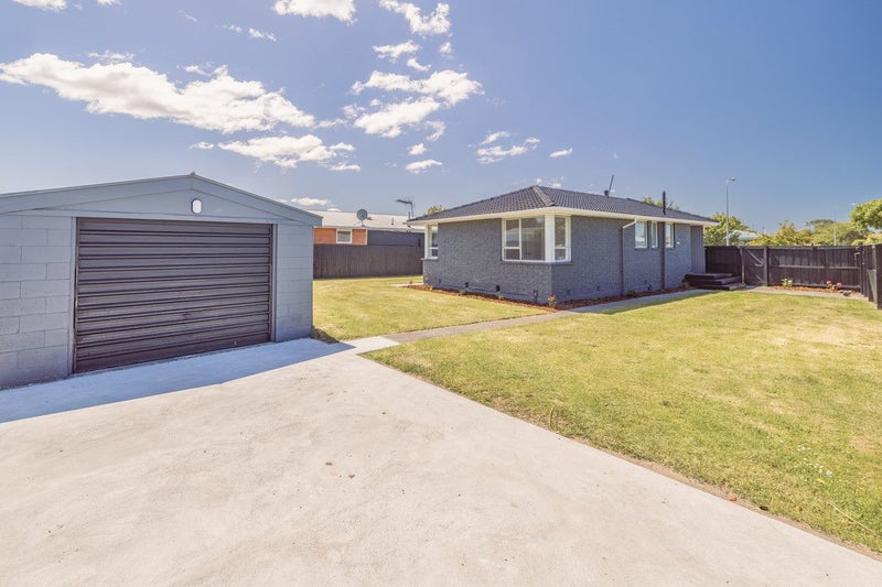 60 St Heliers Crescent, Aranui, Christchurch - Carousel 1