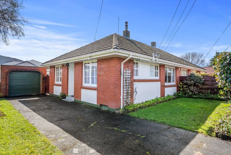 2B Dunns Street, Silverstream, Upper Hutt - Carousel 2