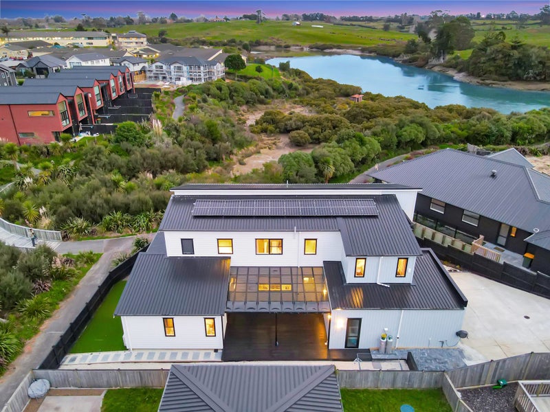 80 Hayfield Way, Karaka, Papakura - Carousel 2
