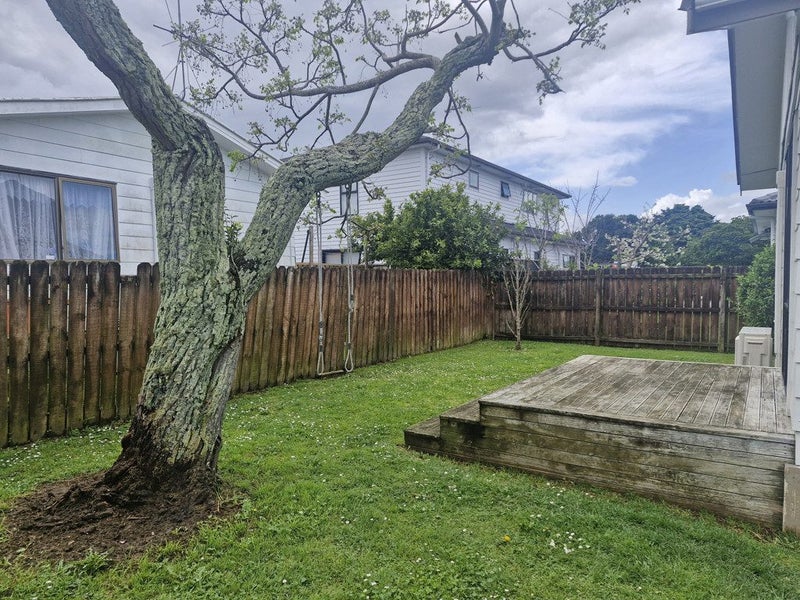 2/321 Weymouth Road, Weymouth, Auckland - Carousel 2