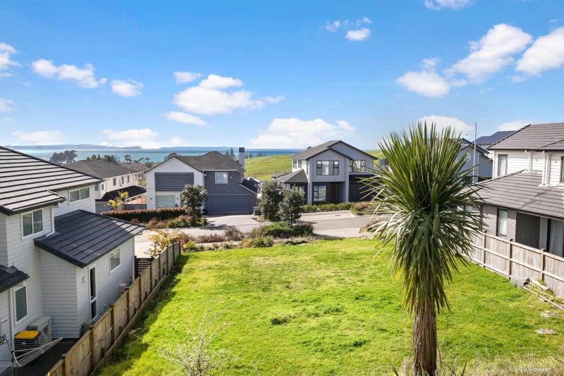 62 Headland Drive, Long Bay, Auckland - Carousel 1