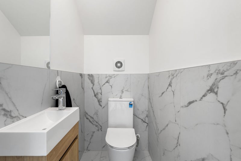 562A Beach Road, Rothesay Bay, Auckland - Carousel 28