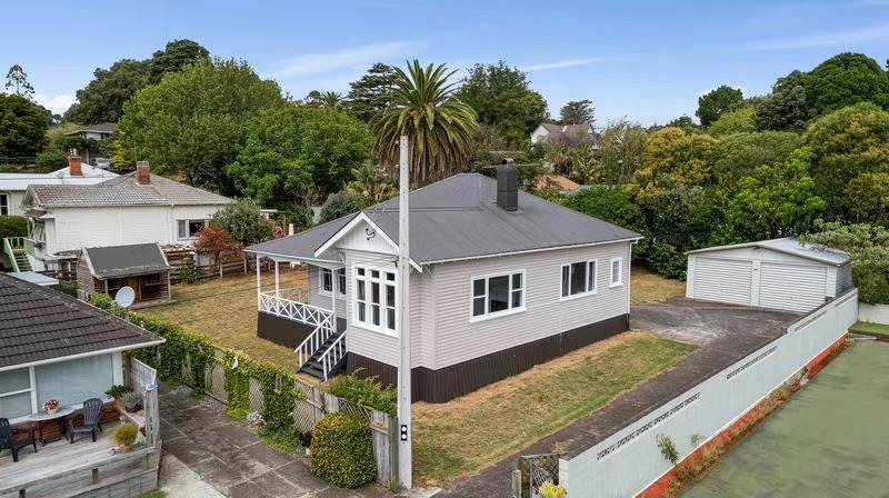 577 Mount Albert Road, Royal Oak, Auckland - Carousel 2