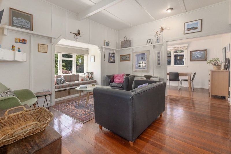 11 Whanake Street, Titahi Bay, Porirua - Carousel 2