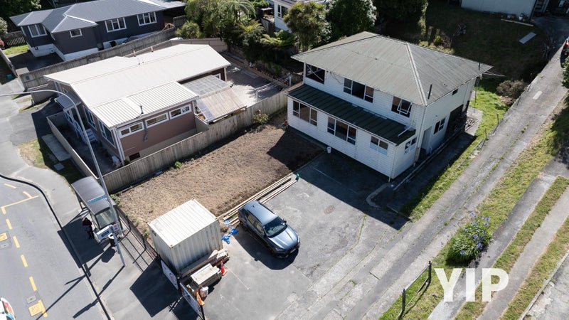 114A Newlands Road, Newlands, Wellington - Carousel 1