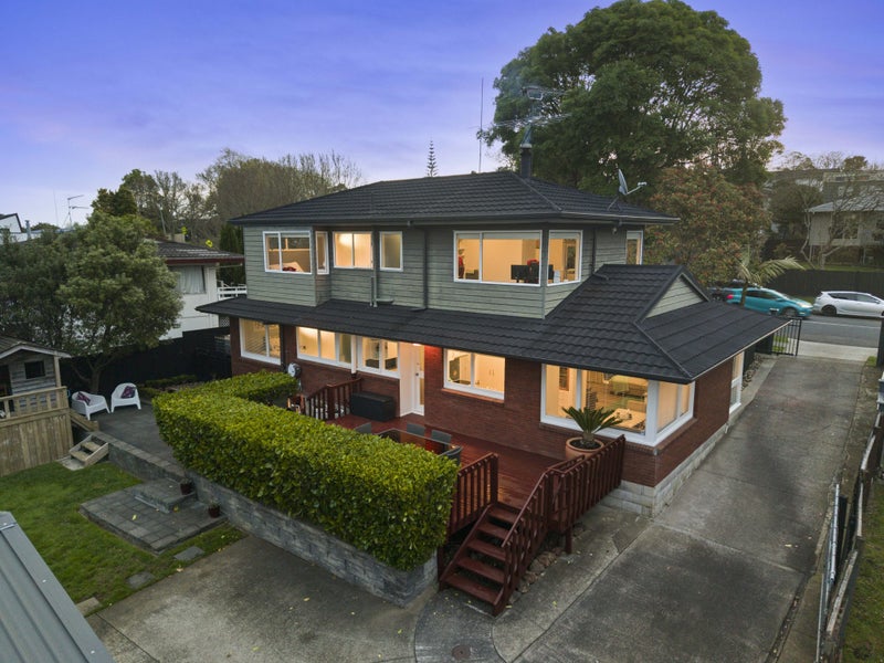 32 Mirrabooka Avenue, Botany Downs, Auckland - Carousel 2