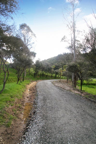 140 Burnside Road, Ardmore, Papakura - Carousel 10