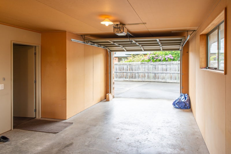 21 Duxford Crescent, Fairfield, Dunedin - Carousel 12